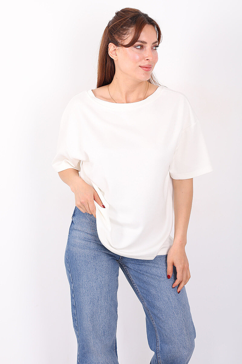 Sırtı V Dantel Detaylı Kadın Beyaz Oversize T-Shirt - 4