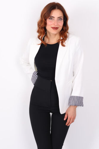 Tek Düğme Cep Kapaklı Çizgili Garnili Ekru Kadın Blazer Ceket - 3