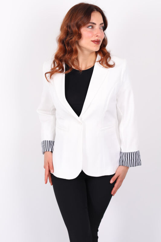 Tek Düğme Cep Kapaklı Çizgili Garnili Ekru Kadın Blazer Ceket - 4