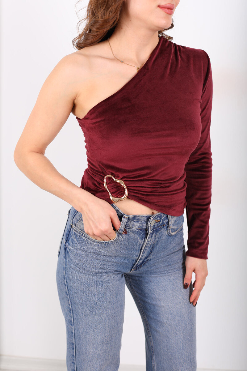 Tek Kol Aksesuarlı Bordo Kadın Kadife Bluz - 2
