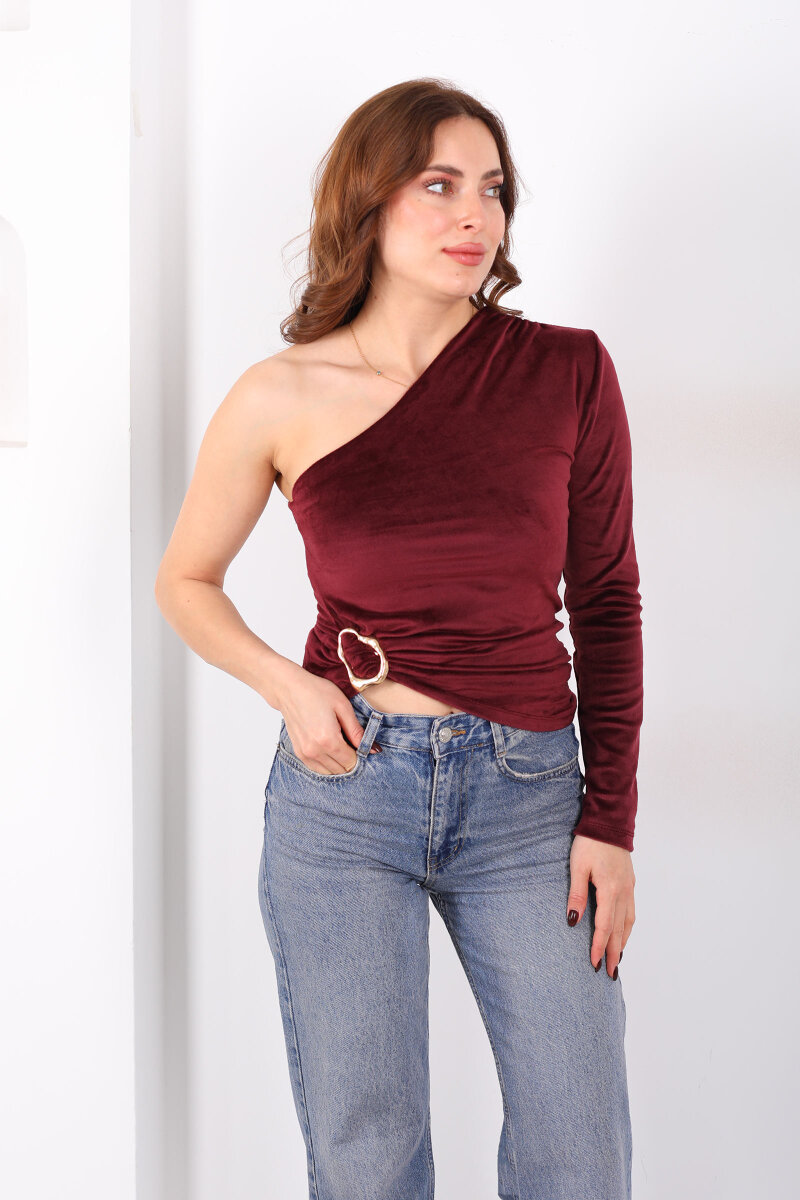 Tek Kol Aksesuarlı Bordo Kadın Kadife Bluz - 3