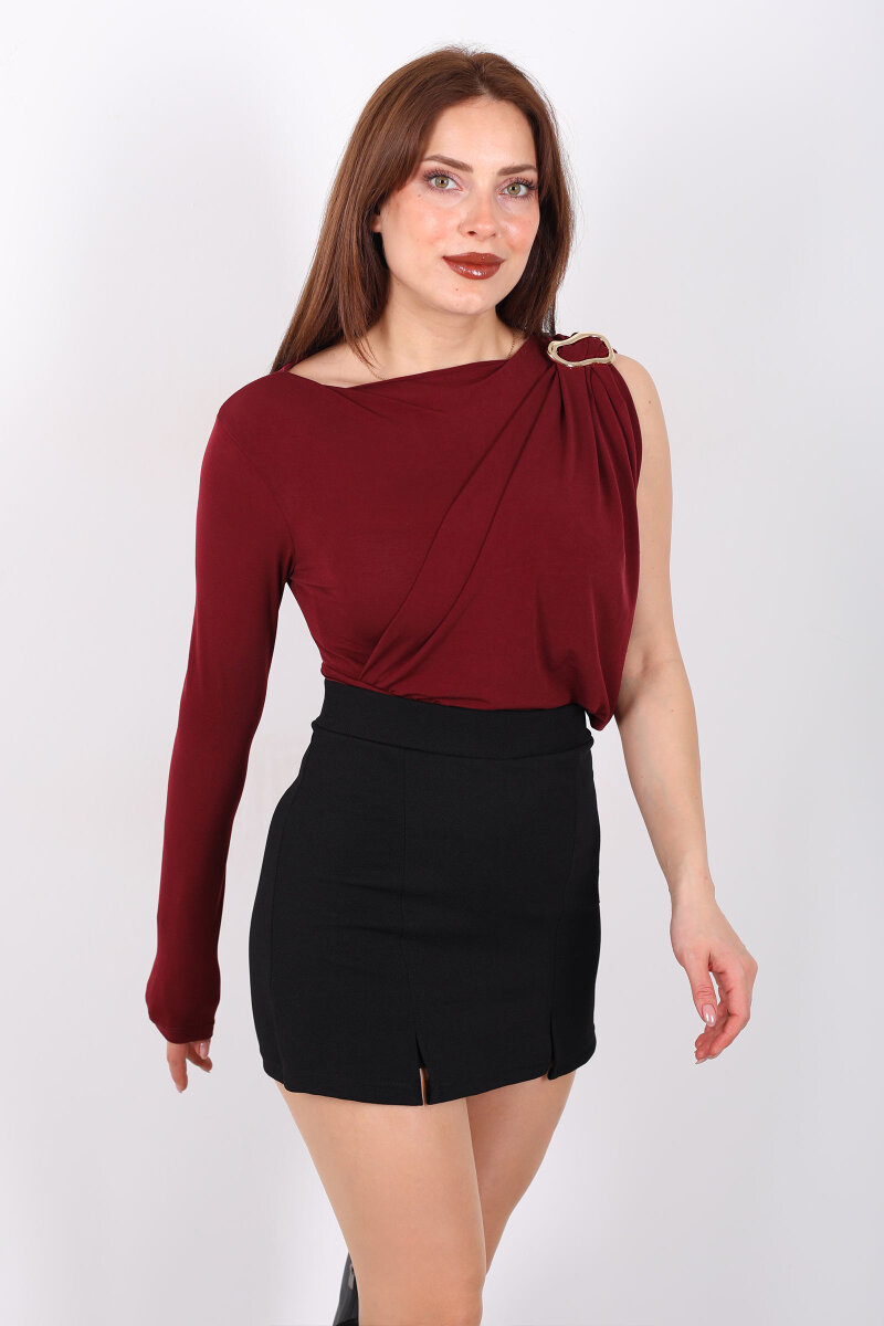 Tek Kol Aksesuarlı Drape Detaylı Bordo Kadın Çıtçıtlı Bluz - 5