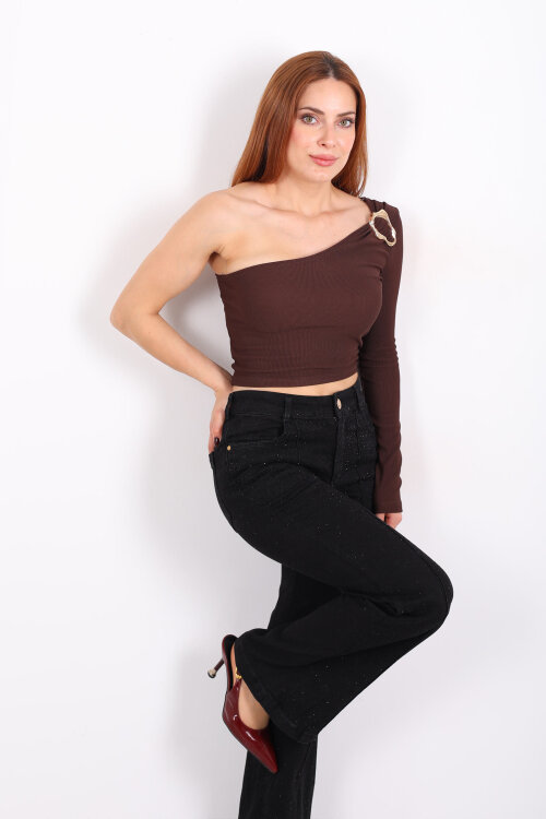 Toka Detaylı Tek Kol Kahverengi Kadın Crop Bluz - Berox