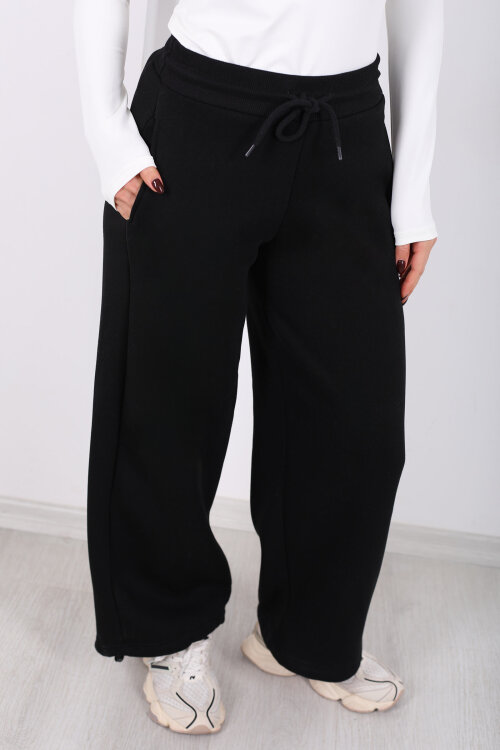 Üç İplik Paça Lastikli Siyah Kadın Eşofman Altı - Berox (1)