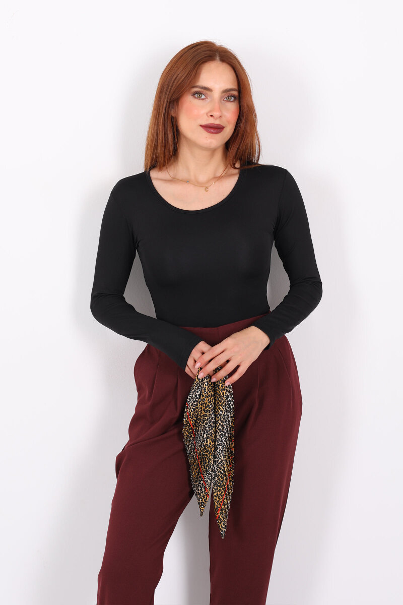 Uzun Kol Bisiklet Yaka Siyah Çıtçıtlı Kadın Body - 3