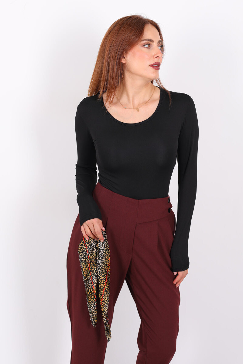 Uzun Kol Bisiklet Yaka Siyah Çıtçıtlı Kadın Body - 4