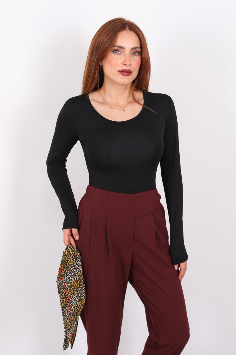 Uzun Kol Bisiklet Yaka Siyah Çıtçıtlı Kadın Body - 1