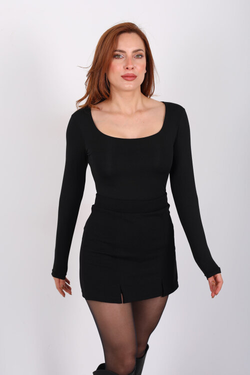 Uzun Kol Kare Yaka Siyah Çıtçıtlı Body - 5