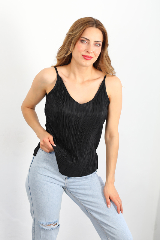 V yaka Askılı Akordiyon Siyah Kadın T-shirt - 1