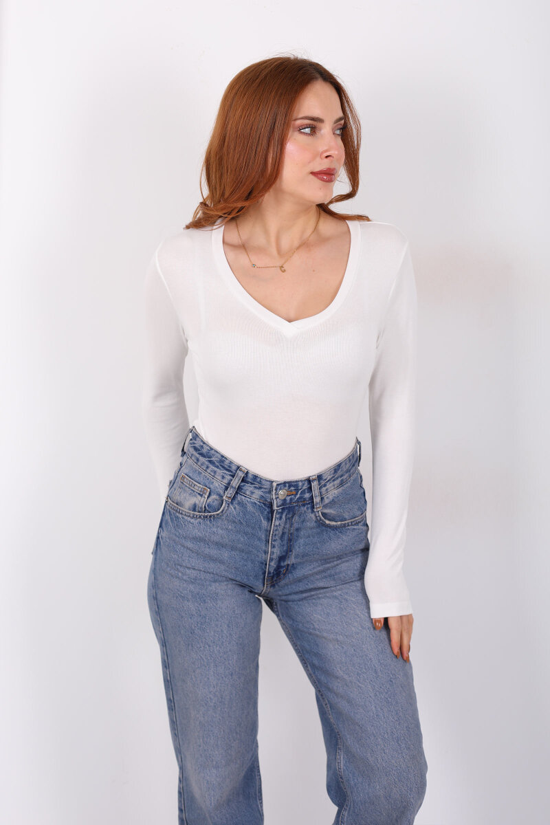 V Yaka Beyaz Kadın Basic Bluz - 3