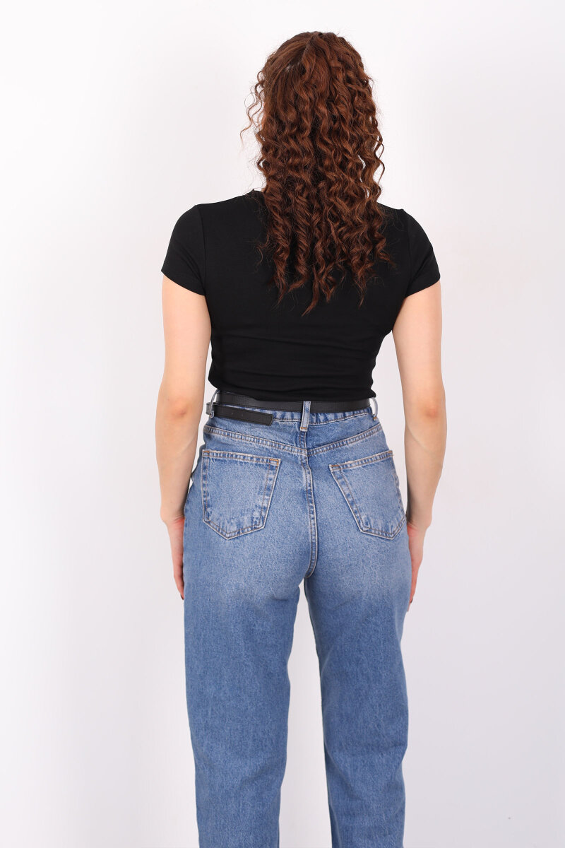 V Yaka Güpür Detaylı Kısa Kol Siyah Kadın Basic Bluz - 4