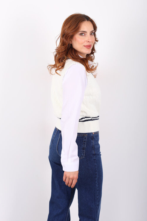 V Yaka Tenis Nakışlı Kadın Ekru Süveter - 5