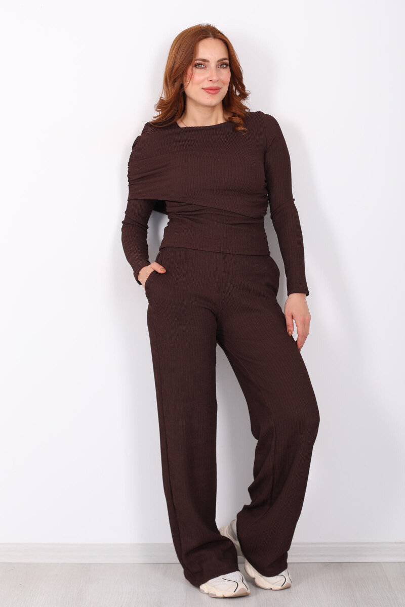 Yaka Detaylı Büzgülü Kahverengi Kadın Fitilli Takım - 3