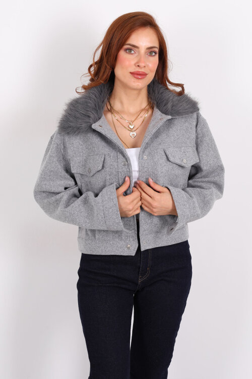 Yaka Kürklü Gri Kadın Kısa Kaşe Kaban - 6
