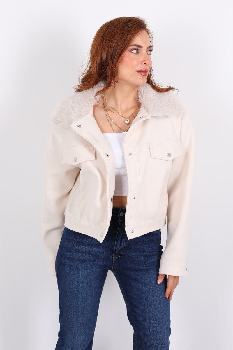 Yaka Kürklü Taş Rengi Kadın Kısa Kaşe Kaban - 6