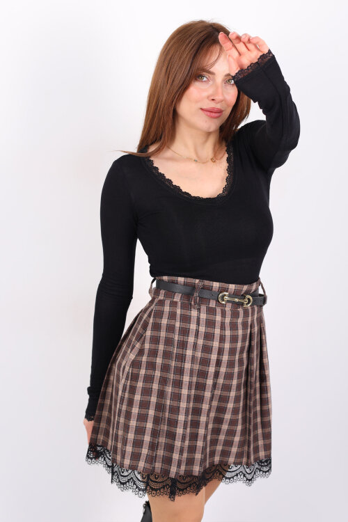 Yaka Ve Kol Dantel Detaylı Kadın Siyah Bluz - Berox