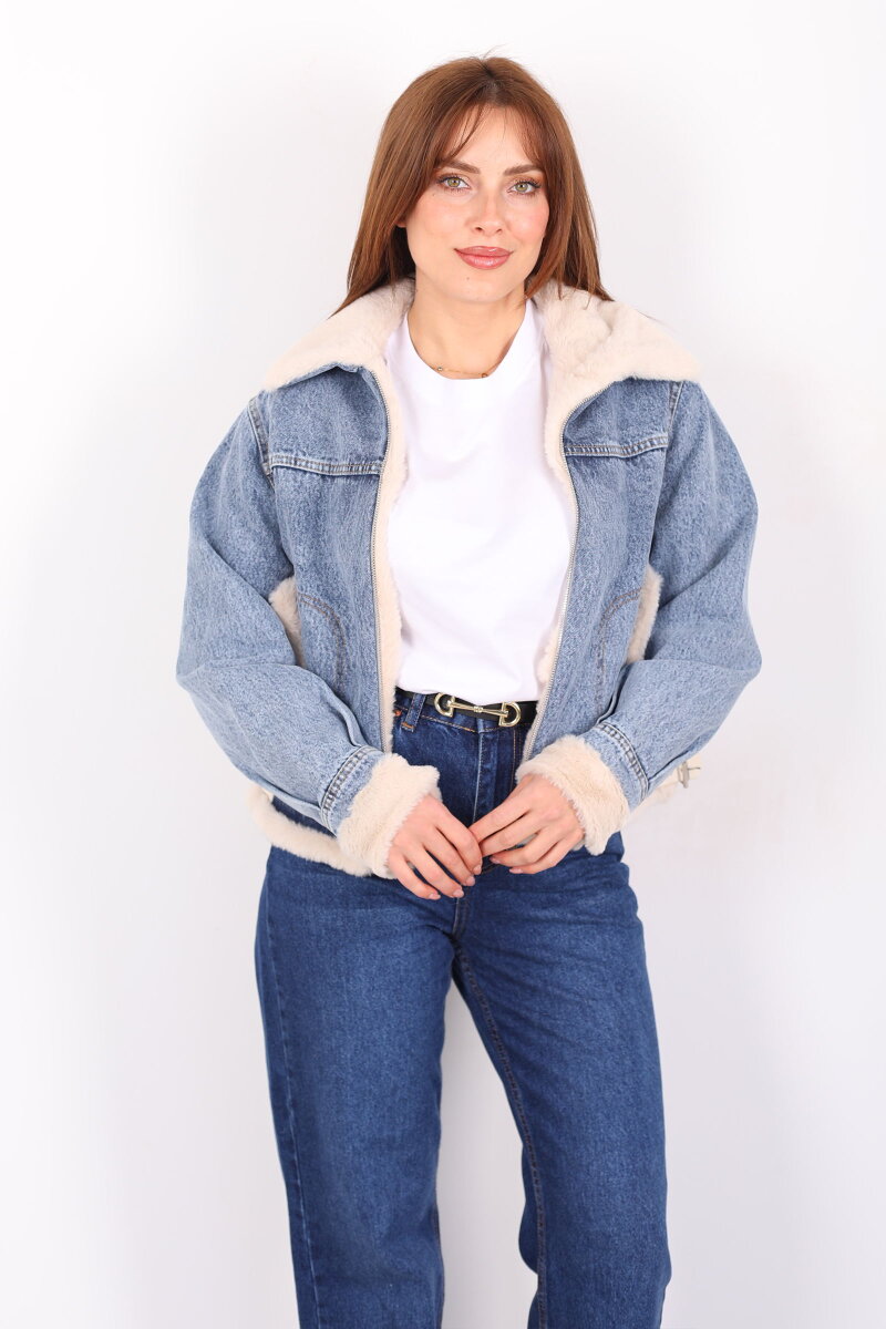Yaka Ve Kol Kürklü Yanı Kemerli Kadın Mavi Kot Ceket - 1
