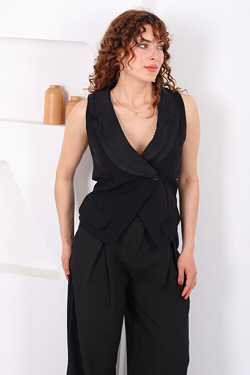 Yakası Fırfırlı Fleto Cepli Kadın Siyah Asimetrik Yelek - 6