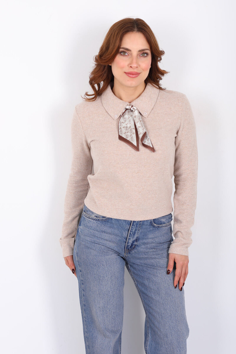 Yakası Fularlı Bej Kadın Selanik Bluz - 6