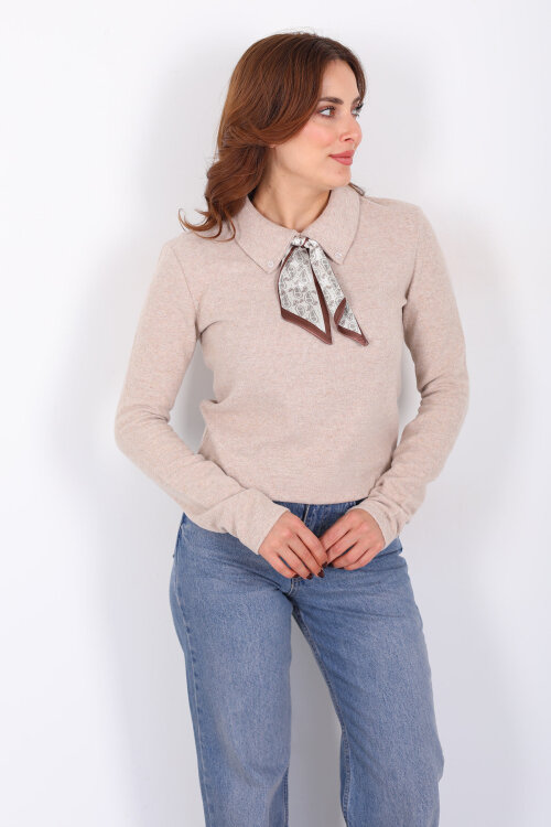 Yakası Fularlı Bej Kadın Selanik Bluz 