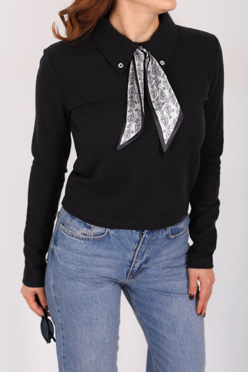 Yakası Fularlı Siyah Kadın Selanik Bluz - 2