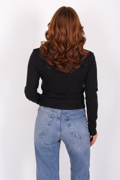 Yakası Fularlı Siyah Kadın Selanik Bluz - 4