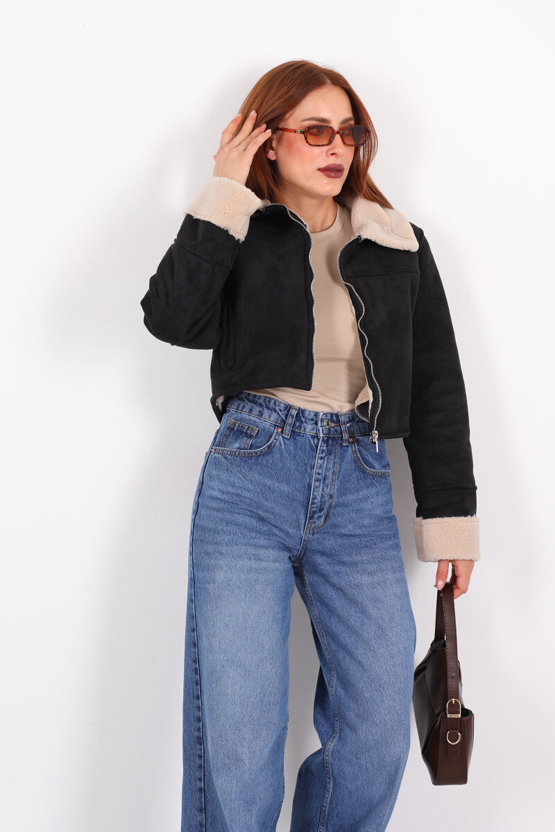 Yakası Kolları Kürklü Süet Siyah Kadın Kısa Mont - 1