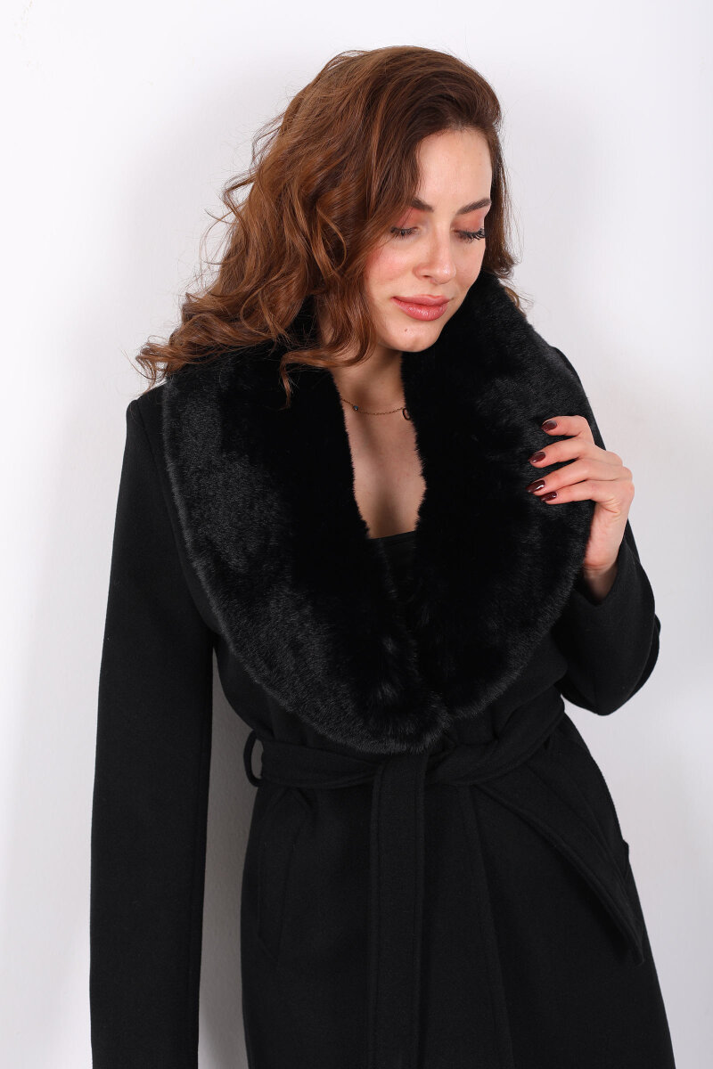 Yakası Kürklü Siyah Kadın Kuşaklı Kaşe Kaban - 3