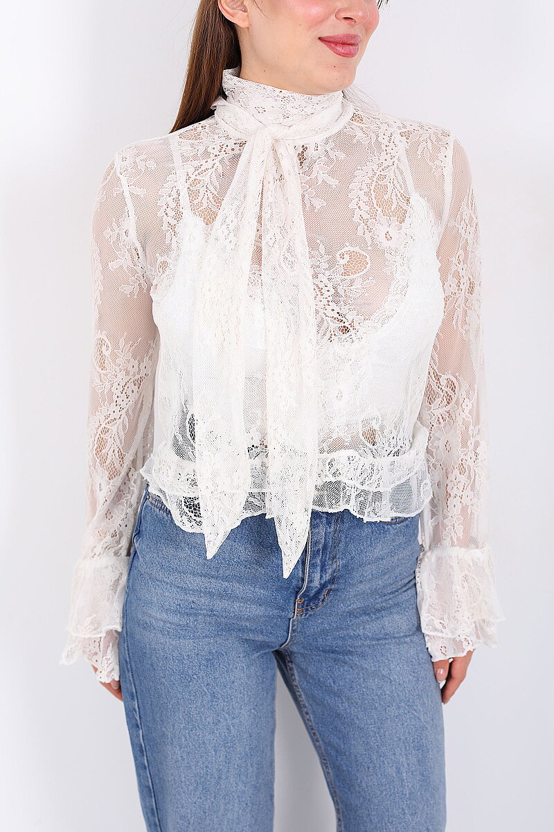 Yakası Şal Bağlamalı Fırfır Detaylı Ekru Kadın Dantel Bluz - 2