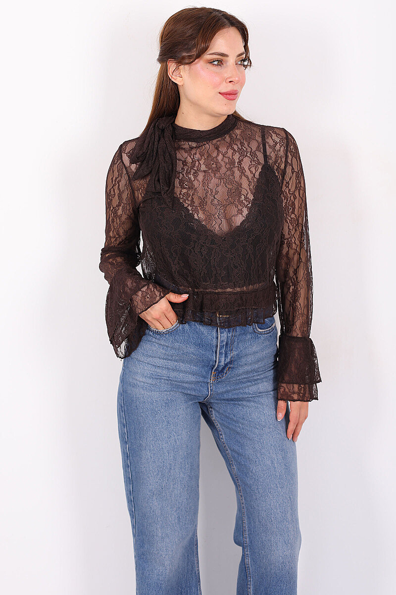 Yakası Şal Bağlamalı Fırfır Detaylı Kahverengi Kadın Dantel Bluz - 3