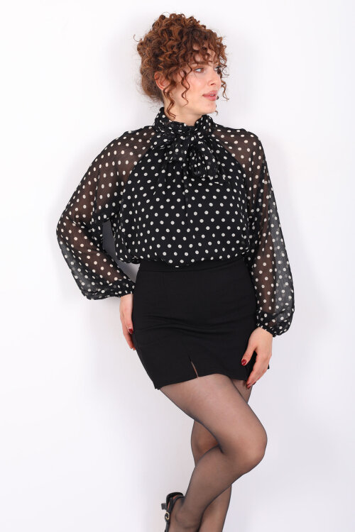 Yakası Şal Detaylı Puantiyeli Şifon Siyah Kadın Bluz - 7