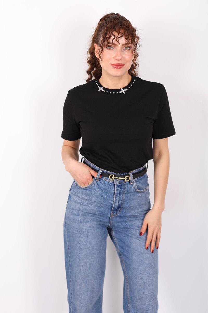Yakası Taşlı Kısa Kol Siyah Kadın T-Shirt - 4