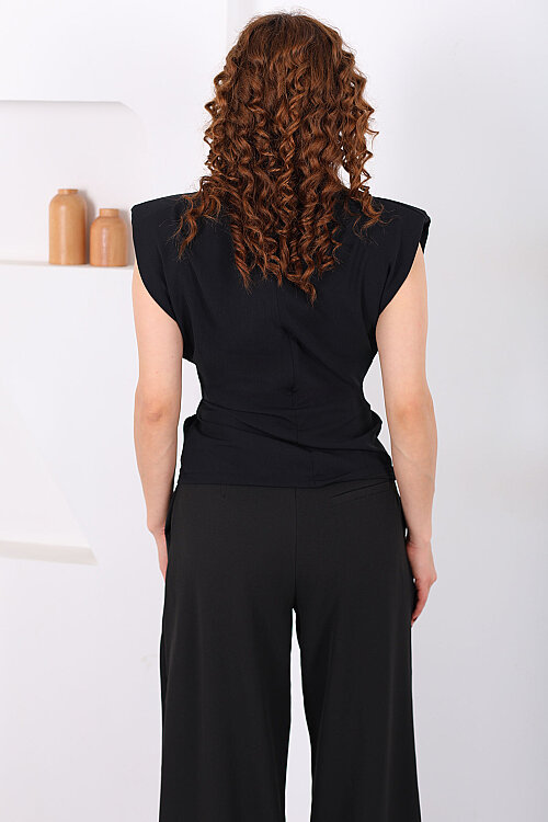 Yandan Kemerli Sırtı Fermuarlı Siyah Kadın Vatkalı Bluz - 5