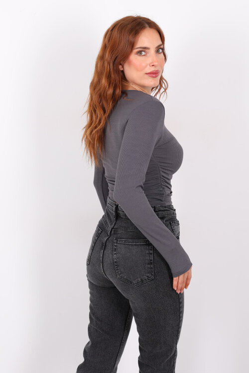 Yanı Büzgülü Antrasit Kadın Bluz - 5