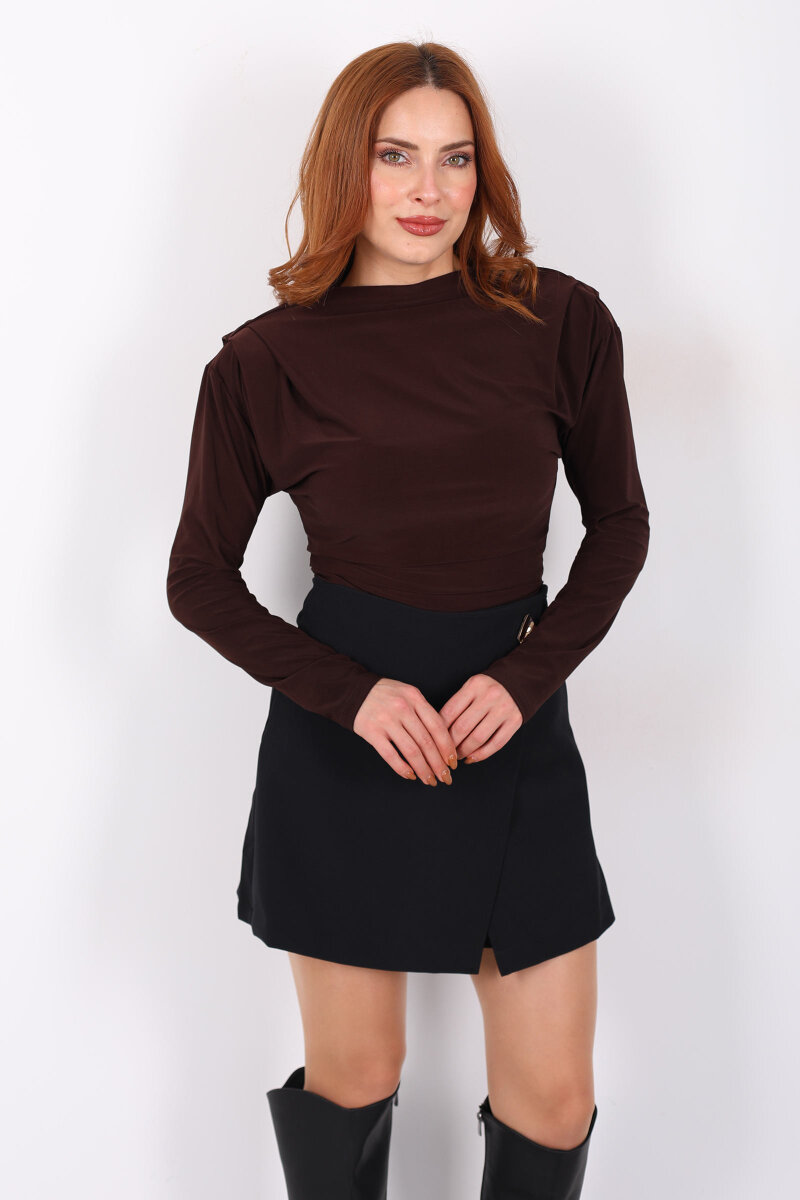 Yanı Büzgülü Asimetrik Acı Kahve Kadın Vatkalı Bluz - 4