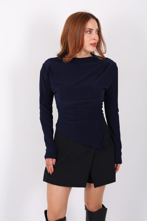 Yanı Büzgülü Asimetrik Lacivert Kadın Vatkalı Bluz - 4