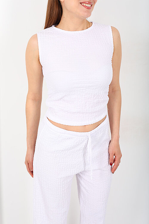 Yanları Drapeli Bisiklet Yaka Kadın Beyaz Kolsuz Bubble Bluz - Berox (1)