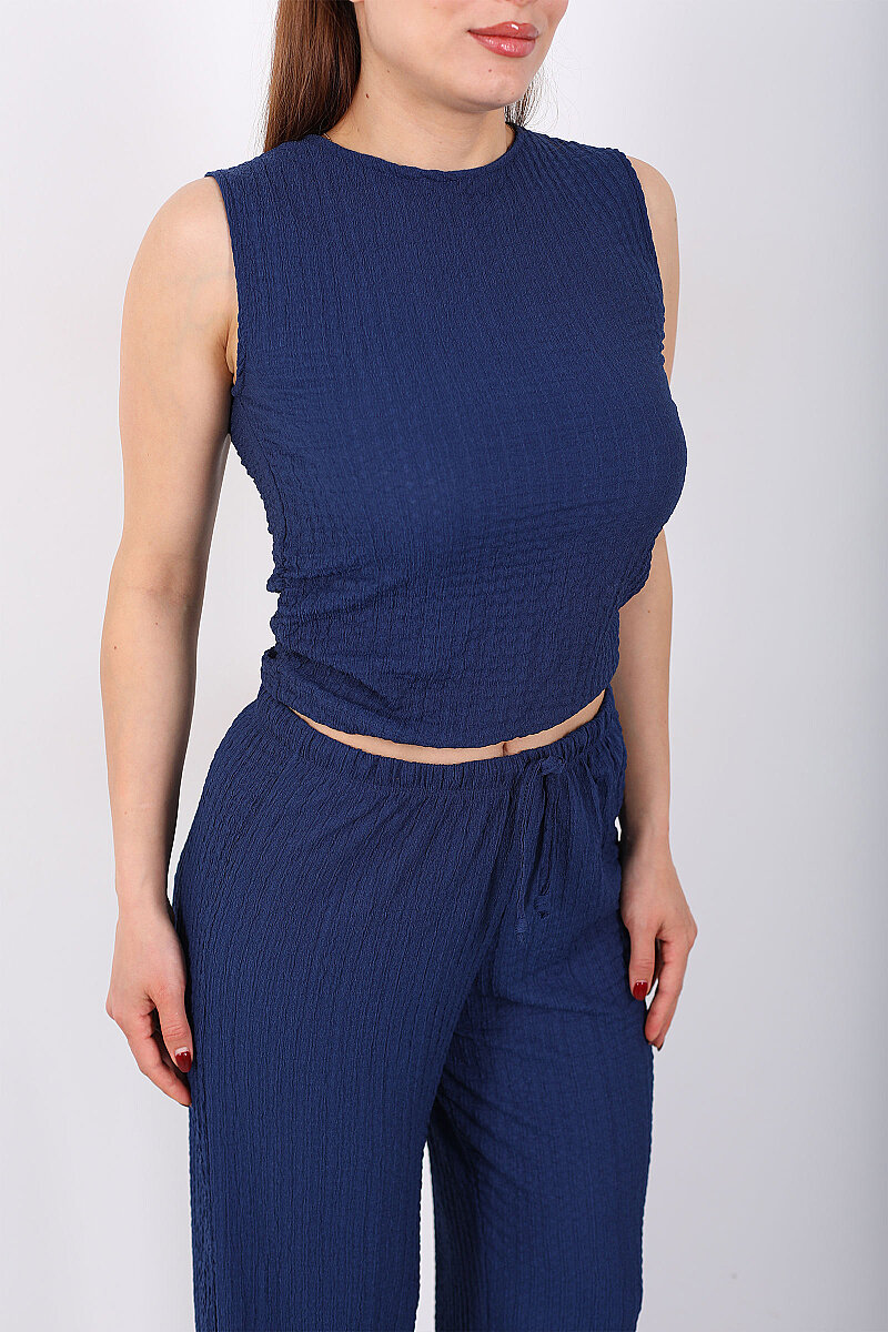 Yanları Drapeli Bisiklet Yaka Kadın Lacivert Kolsuz Bubble Bluz - 2