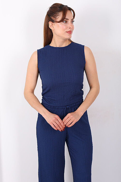 Yanları Drapeli Bisiklet Yaka Kadın Lacivert Kolsuz Bubble Bluz - 3