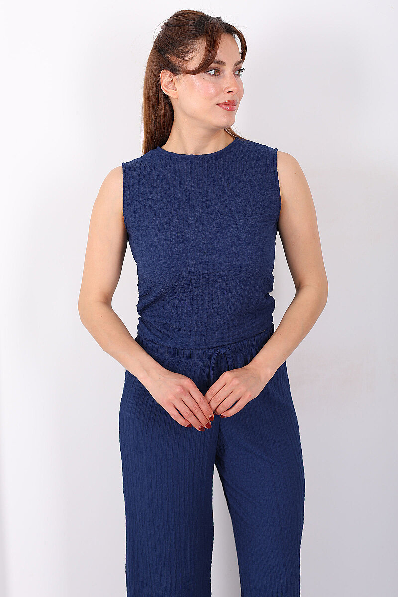 Yanları Drapeli Bisiklet Yaka Kadın Lacivert Kolsuz Bubble Bluz - 3