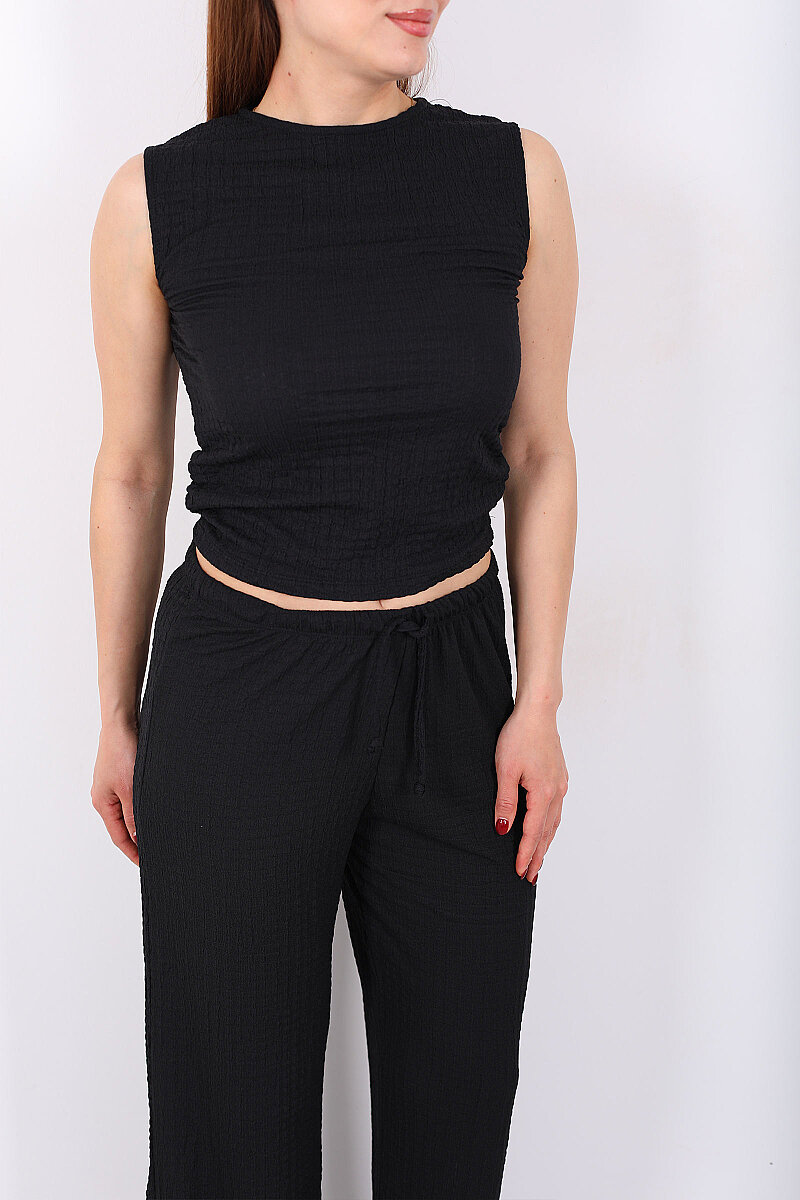 Yanları Drapeli Bisiklet Yaka Kadın Siyah Kolsuz Bubble Bluz - 2