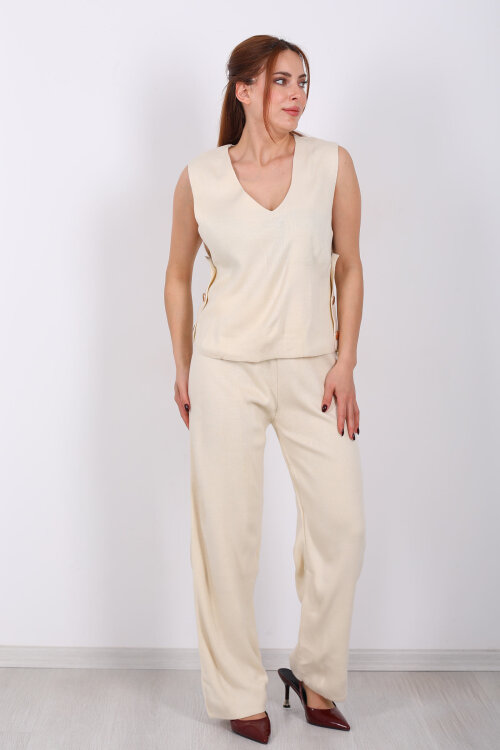 Yanları Düğmeli V Yaka Krem Kadın Triko Takım - 4