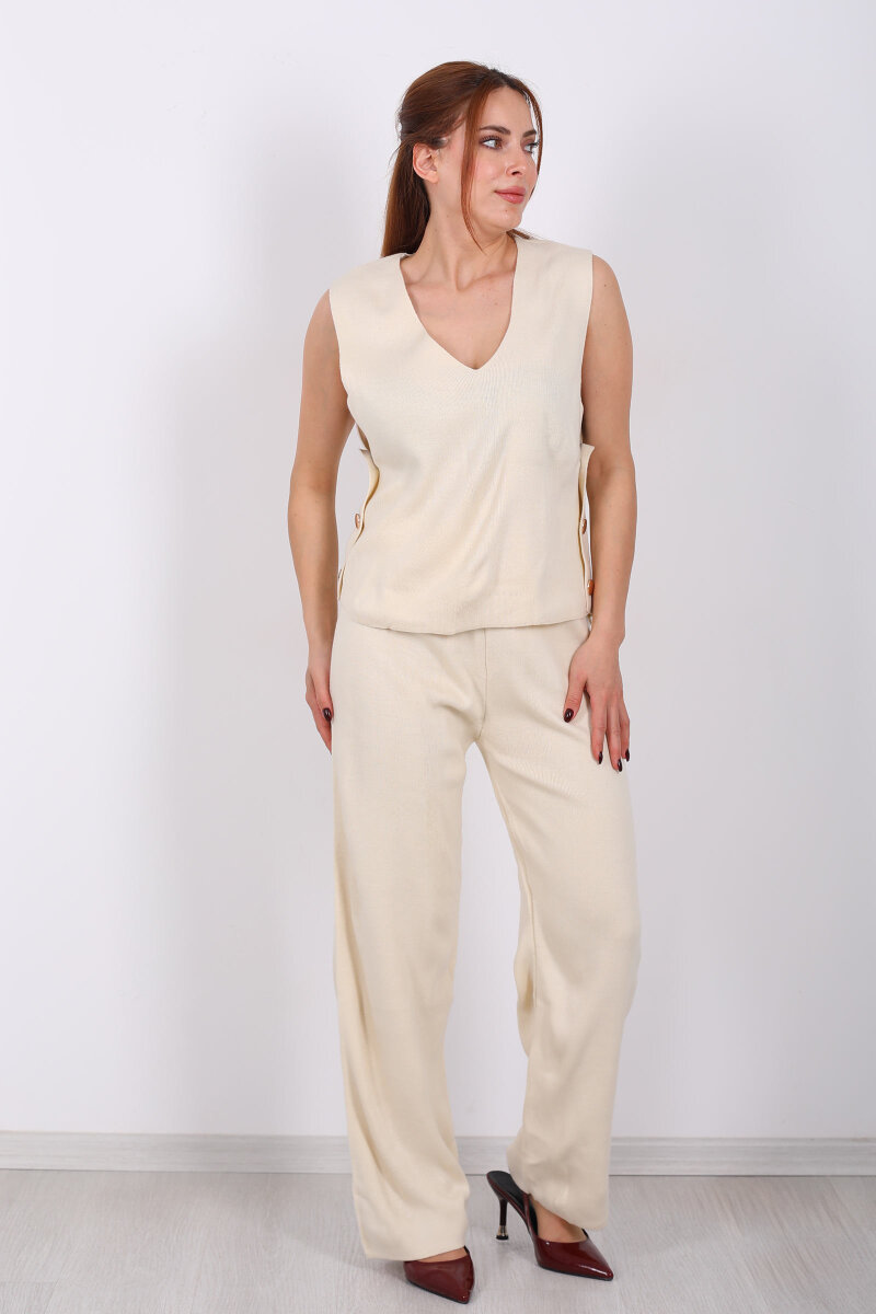 Yanları Düğmeli V Yaka Krem Kadın Triko Takım - 4