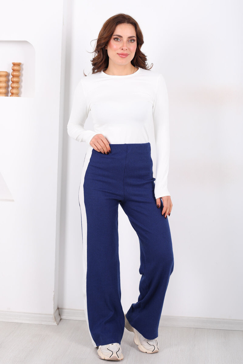 Yanları Şeritli Bol Paça Saks Mavisi Kadın Yumoş Pantolon - 3