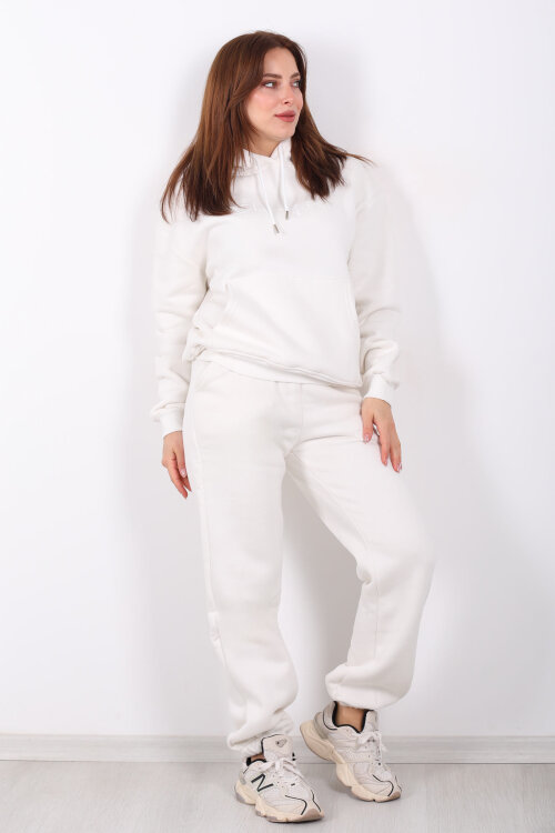Yazı Nakışlı Kanguru Cepli Beyaz Kadın Üç İplik Eşofman Takım - 5