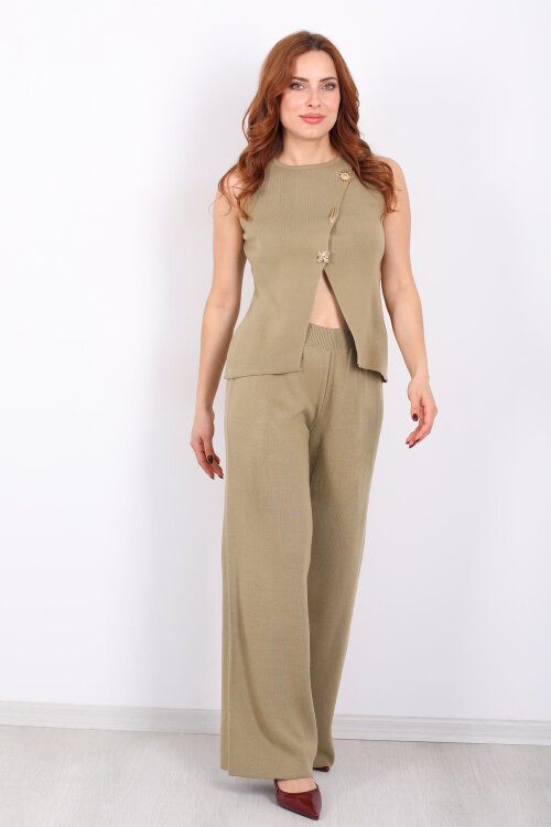 Yırtmaç Detaylı Aksesuarlı Kolsuz Kadın Haki Triko Takım - 3