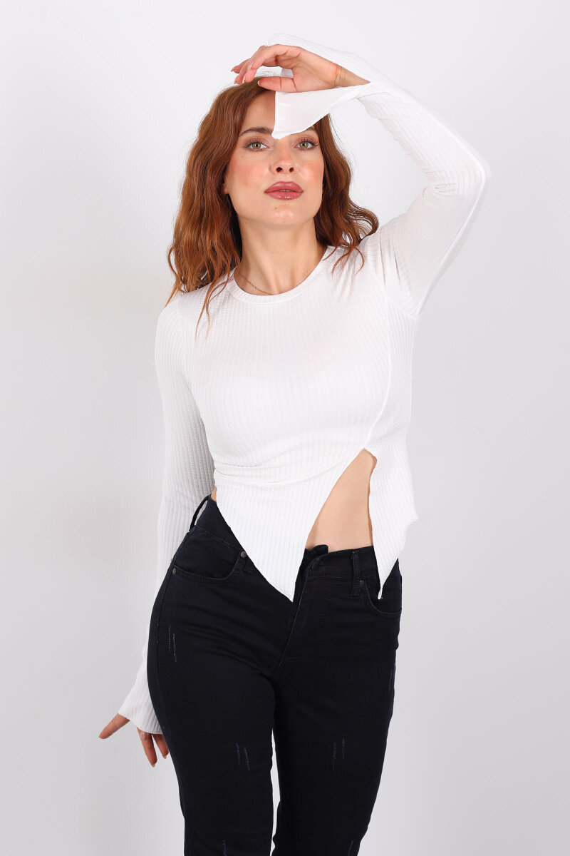 Yırtmaçlı İspanyol Kol Beyaz Kadın Bluz - 3