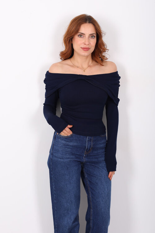 Yuvarlak Yaka Fiyonk Detaylı Kadın Lacivert Bluz - 5